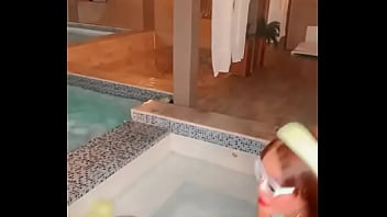 Ngentot Filipina Gila 2 – Panasnya Bikin Meler!