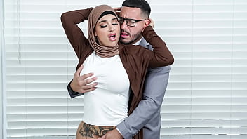 Bokep di sodok dari belakang