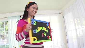 Carmina Kai, Cewek Asia Imut 19 Tahun Pertama Kali Ngentot! Kontol Gede Dari Sudut Pandang Kamu