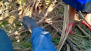 Bhabhi Desa India Ngentot Di Luar Ruangan