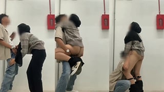 Gadis Berjilbab Mesum Digilir Ganas Di Tangga Darurat Apartemen