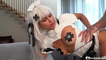 Cosplayer Menjerit-jerit Nikmat Saat Kontolku Masuk Dan Merenggangkan Memeknya Yang Sempit