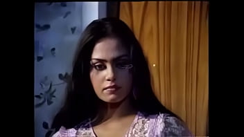 Pemeran Film India Kelas B Yang Menggoda Dan Menggairahkan