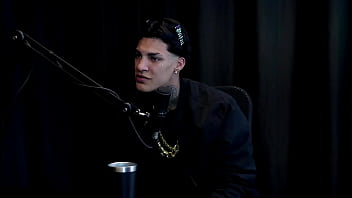 Merekam Adegan Birahi Gay Demi Pekerjaan, Dapat Peluang Dari Teman Dekat Ibunya, Dan Menyebarkan Hasil Karyanya Di Jalanan – Gabriell Rios (tonton Di: Sheer/red)