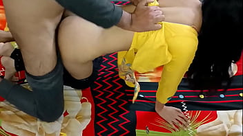 Memek Sempit Ibu Tiri Punjab Dihajar Ganas