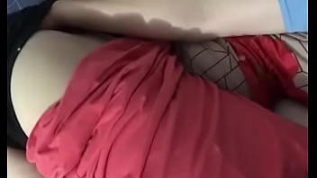 Ciuman Filipina Yang Menggairahkan Membuatku Merinding