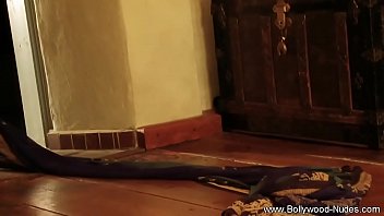 Penari Mimpi Erotis Dari India Yang Menggoda