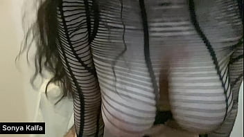 Mandi Sperma Bos Demi Naik Jabatan, Sekretaris Arab Taat Buka Semua Lubang