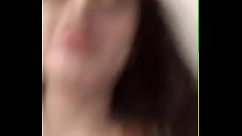 Gadis Vietnam Hot Montok Pamer Tubuh Seksi Dan Payudara Besar Di Bigo Live