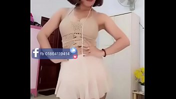 Pantat Bergoyang Menggoda