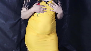 Hend Si Mesir Jalang Pengen Ngentot, Minta Dikocokin Kontol Gede Cowok Muda