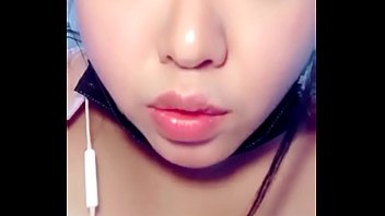 Gadis Tionghoa Panas Di Depan Kamera Web