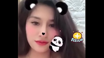 Em Việt Phô đùi Xăm Gợi Cảm Và Vòng Một Căng Tràn Trên Uplive