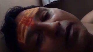 Mengisap Batang Pejantan Hingga Puas