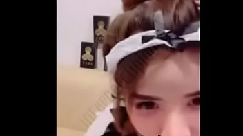 คลิปเด็ดน้องน้ำขิง ฉากโชว์สดสุดเร่าร้อนในกลุ่มลับ
