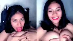 Ayang Mengulum Payudara Sambil Meremas Dan Mengeluarkan Rintihan Mesra