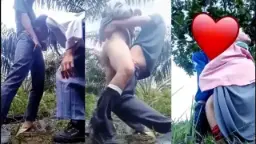 Gadis Sma Yang Hobi Beraksi Di Kebun