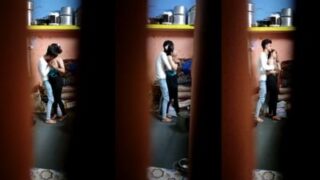Istri Genit Ketemu Diam-diam Dengan Tetangga Dalam Video Mesum Desi