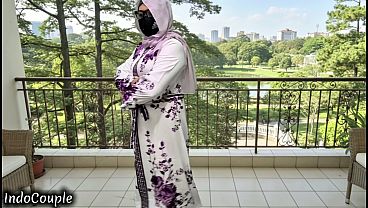Istri Berjilbab Genit Yang Doyan Selingkuh Akhirnya Kutemui Di Lorong Kampus