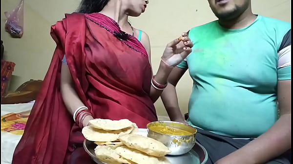 Pertama Kali Rayakan Holi Dengan Istri Tetangga Yang Menggairahkan