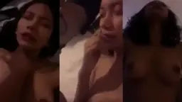 Ceweknya Pipis Enak Sambil Digoyang