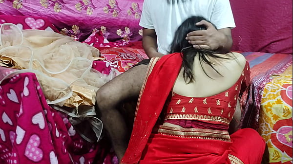 Bokep India: Bhabhi Tante Seksi Digituhin Mertua Di Kasur