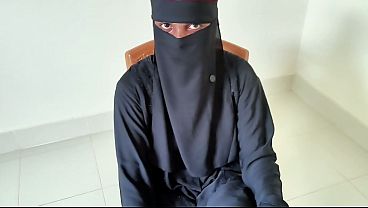Gadis Berjilbab Melayani Nafsuku Di Ranjang Pribadi