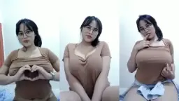 Acha Tobrut Tampil Seksi Dan Menggoda Di Live Mango