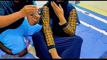 Adik Tiri Berhijab Nekat Buka Pussy Buat Main, Tapi Kakak Tiri Malah Salah Lubang Masangin Mainan Anal