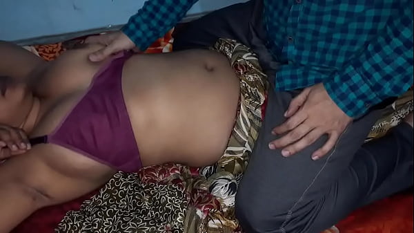 Malam Panas Istri India Bagi-bagi Kenikmatan