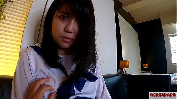 人生初潮吹き！大洪水のツルピタ 瞳の大きな可愛いぴちぴち18歳が 服で2回以上のイキ祭り。ちびっこ体型貧乳ちっぱいさんスカートに正常位で中出し。個人撮影　ハメ撮り　オリジナル　セーラー服 アヘ顔 アクメ 会話　手マン　ver まお 6 Osakaporn