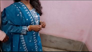 Desi Pembantu India Hot, Dihukum Ngentot Kasar Pertama Kali, Memek Sempit Digenjot Habis