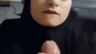 Cewek Hijab Ngewe Di Tangga, Gaya Pakistan