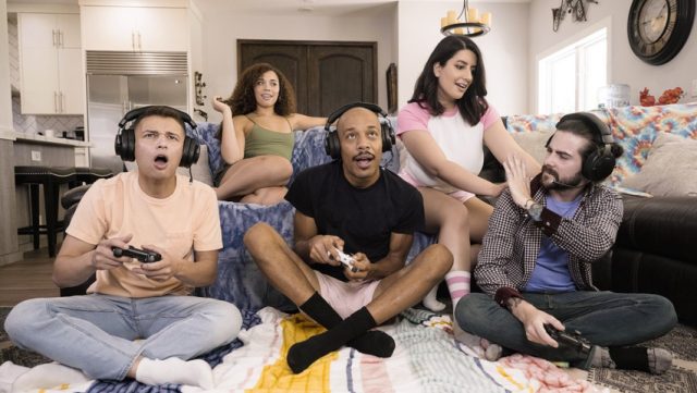 Realiti Kings – Ngewe Bareng Para Gamer