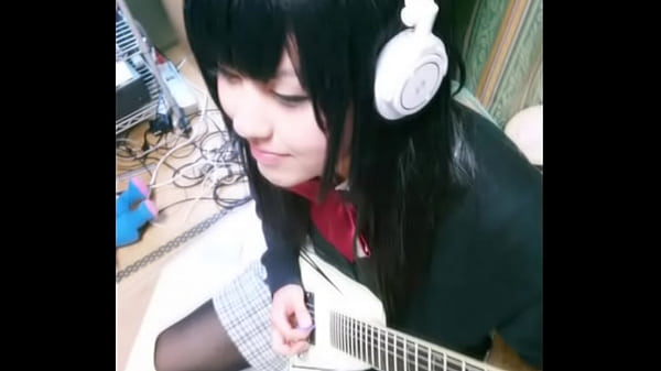 Goyang Hot Sample Musik Jepang Bikin Basah.
