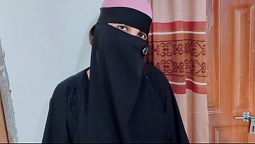 Jasmine Si Hijabi Jalang Digebrak Sama Orang Asing Sampai Meraung-raung