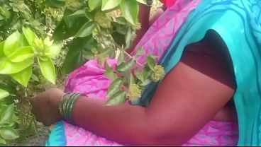 Bhabhi India Desa, Ngentot Di Luar, Panas Dan Basah Kuyup.