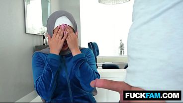 Tetangga Hijabku Kaget Lihat Kontol Besar, Sophia Leone Dan Nicky Rebel Bikin Panas