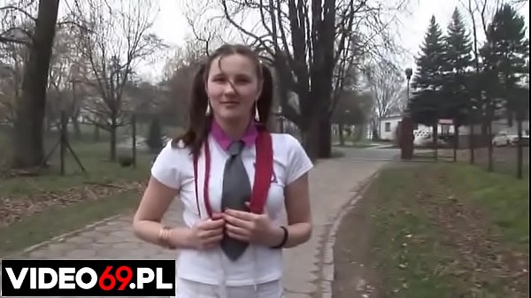 Polskie Porno – Ngentot Kosmik Di Lapangan, Bikin Basah Semua