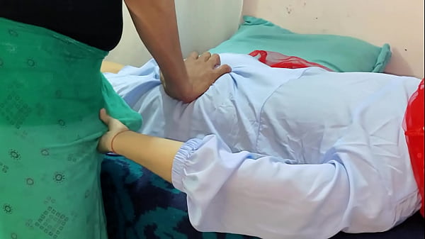 Malkin Udah Siapin Pelayan Buat Ngewe Pake Suara Sex Hindi.