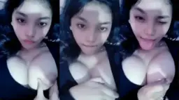 Vcs Laras Pap Uting Sambil Melet Manjah, Bikin Makin Panas Dan Basah.