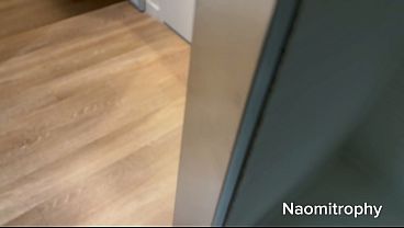 Liburan Ngewe Sama Kakak Tiri, Naomi Noel, Bikin Makin Pengen Nambah.