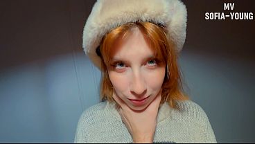 Cewek Rusia Rambut Merah Pake Topi Ushanka, Merintih Nggak Berhenti Pas Gw Colok Mulut Dan Memeknya – Abis Itu Gw Penuhin Lubang Pantatnya Sama Creampie!