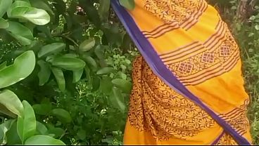 Ngentot Sama Tante Cantik India Di Desa Sama Cowok Kampung