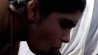 Bhabhi India Lagi Nikmatin Blowjob Sama Doggy Style, Napsu Makin Menggila.
