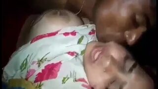 Gadis Seksi Biarin Cowok Miskin Ngentot Memeknya Di Desi Xxx Mms