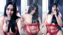 Shellaaa Pake Lingerie Merah Seksi, Siap Bikin Lu Ngaceng Lagi