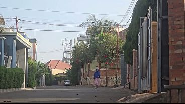 Mampus, Ada Ibu Arab Becek Colmek Di Pinggir Jalan Dekat Rumah Orang